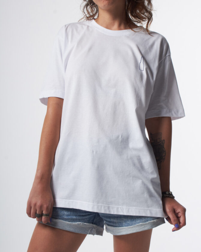 Camiseta Tradicional Branca "Garrafa" Corona [PACK 50 UNIDADES]